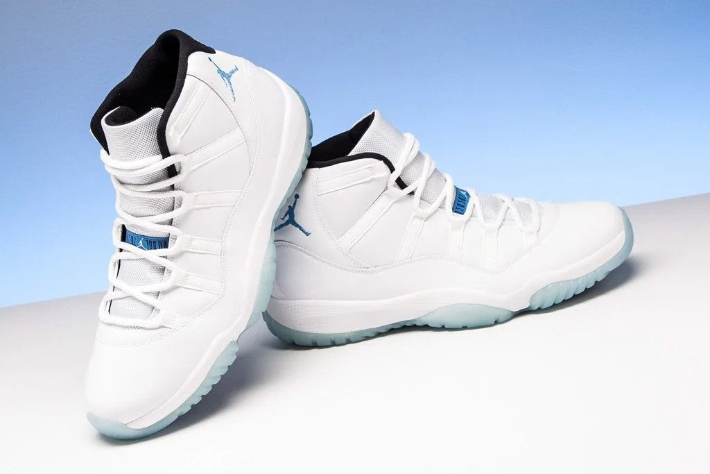 Legend Blue (2014) - Jordan 11 Retro - product image from the listing.