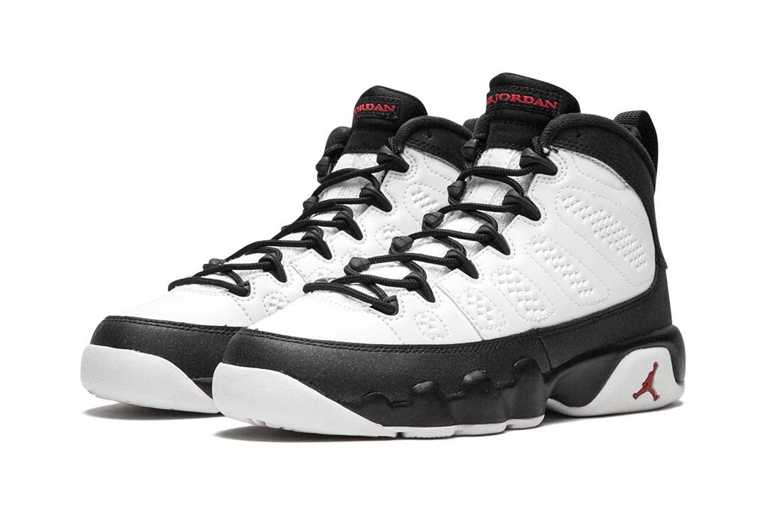 Space Jam - Jordan 9 Retro OG 2016 - product image from the listing.
