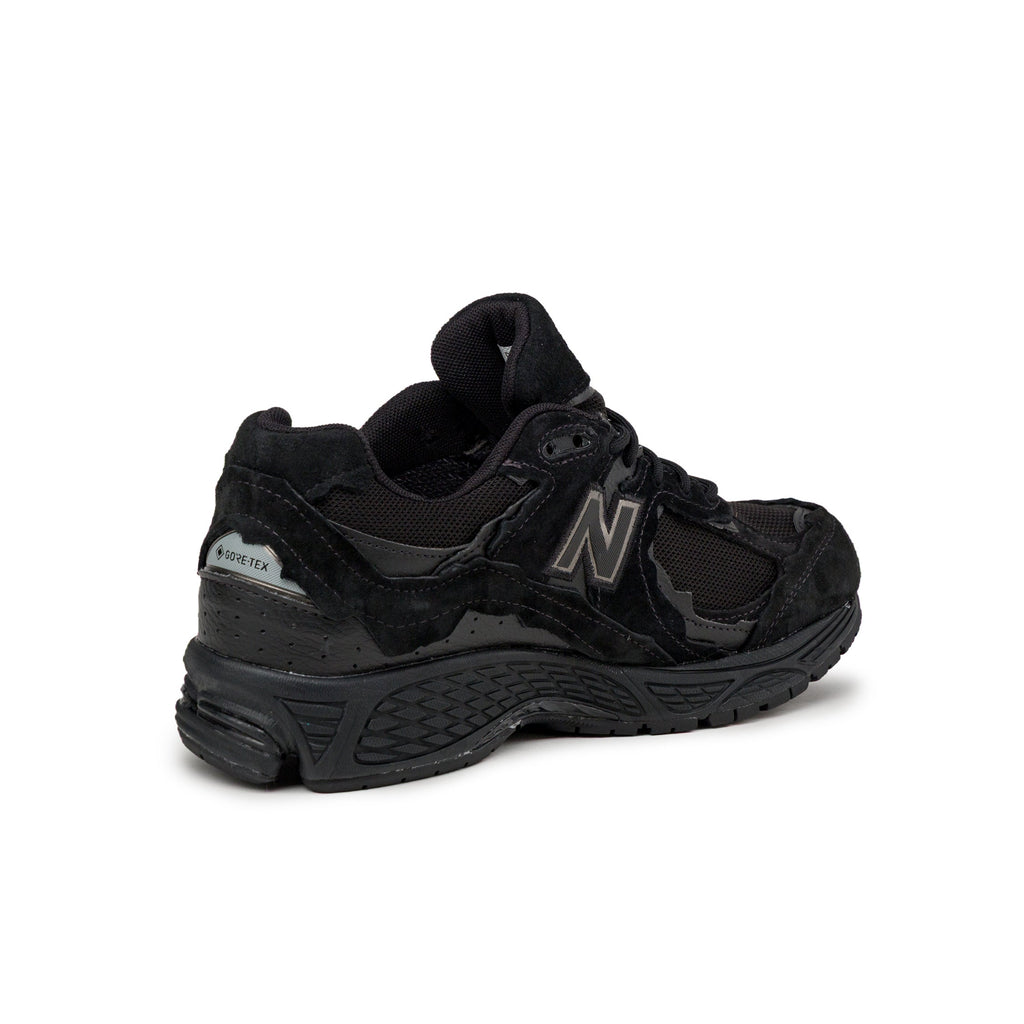 2002DX *Protection Pack GORE-Tex* by New Balance - product image from the listing.
