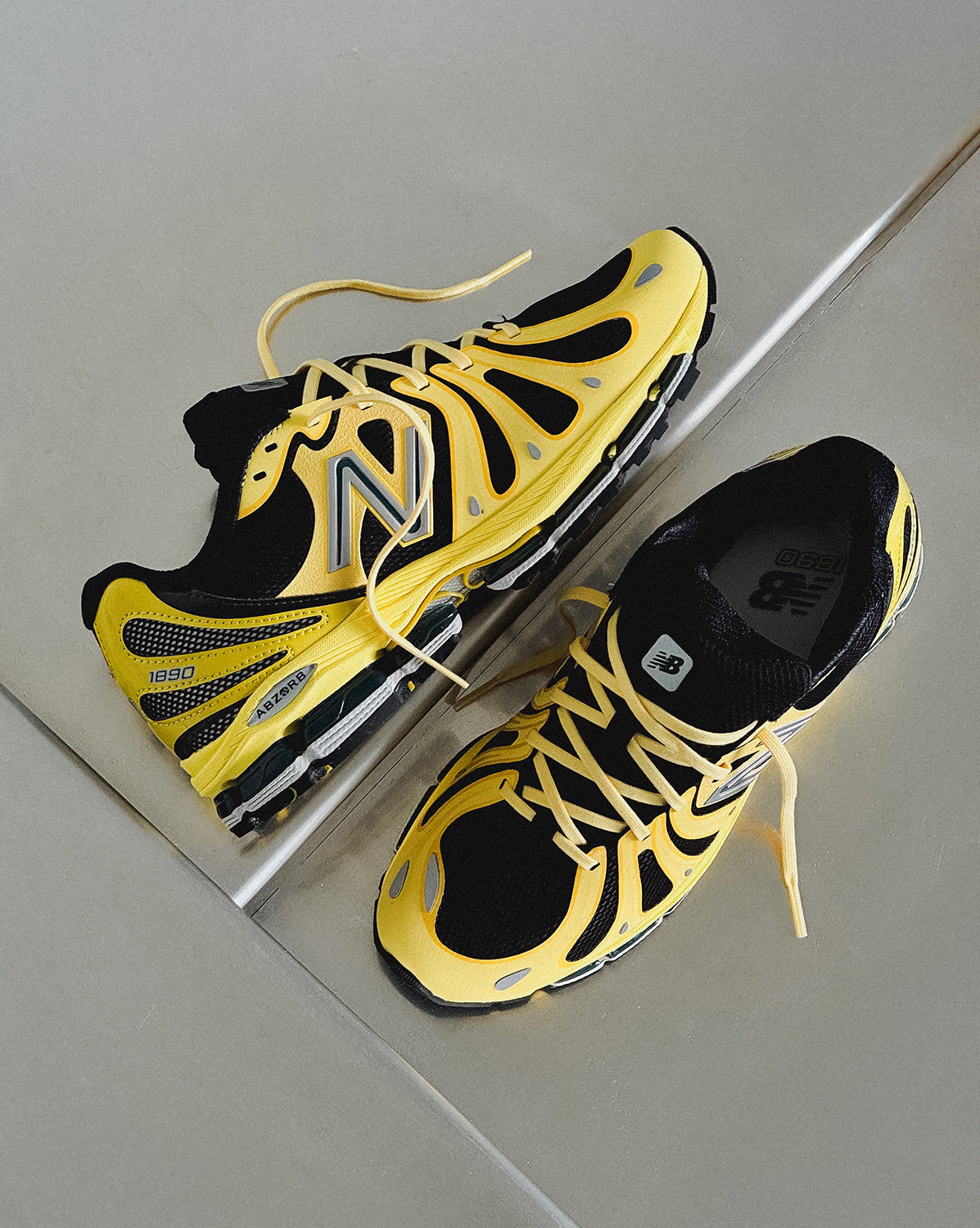 ABZORB 1890 by New Balance - product image from the listing.