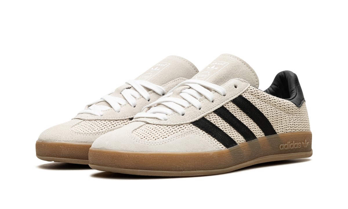 "Aluminum / Core Black" Gazelle Indoor IH4769 - product image from the listing.