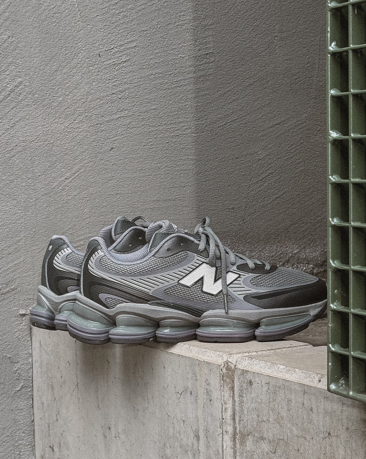 ABZORB 2000 *Grey Days* by New Balance - product image from the listing.