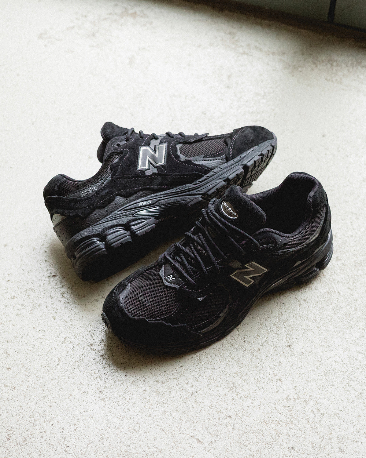 2002DX *Protection Pack GORE-Tex* by New Balance - product image from the listing.