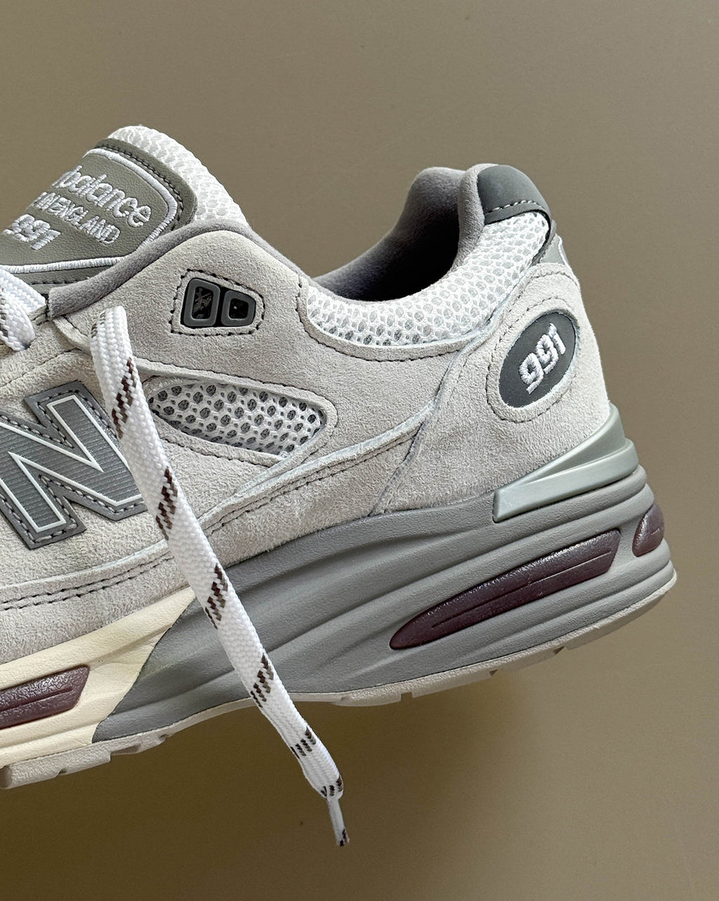 991 v2 *Made in England* by New Balance - product image from the listing.