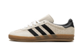 "Aluminum / Core Black" Gazelle Indoor IH4769 - product image from the listing.