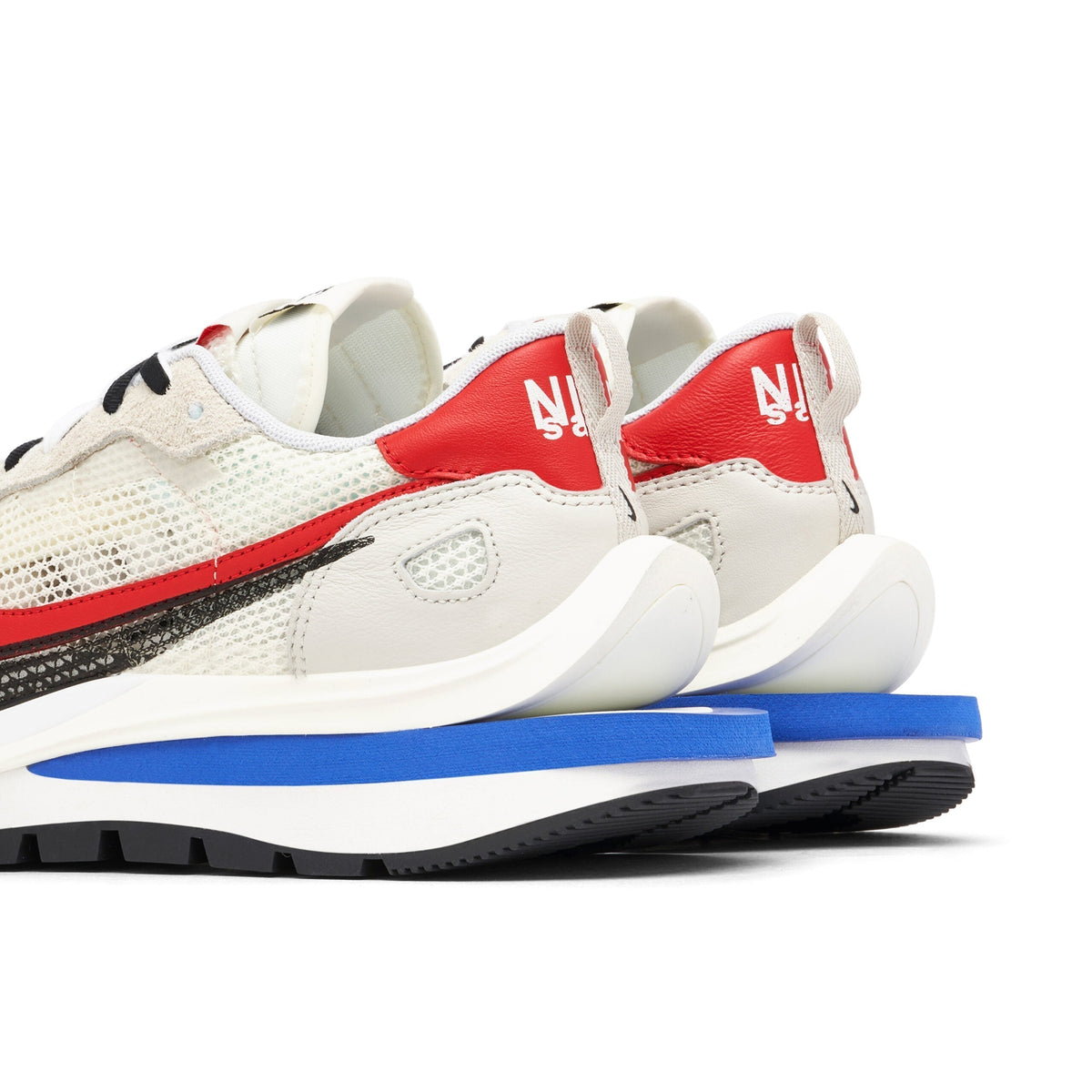 Sacai x Nike Vaporwaffle Sail Sport Waffle - product image from the listing.