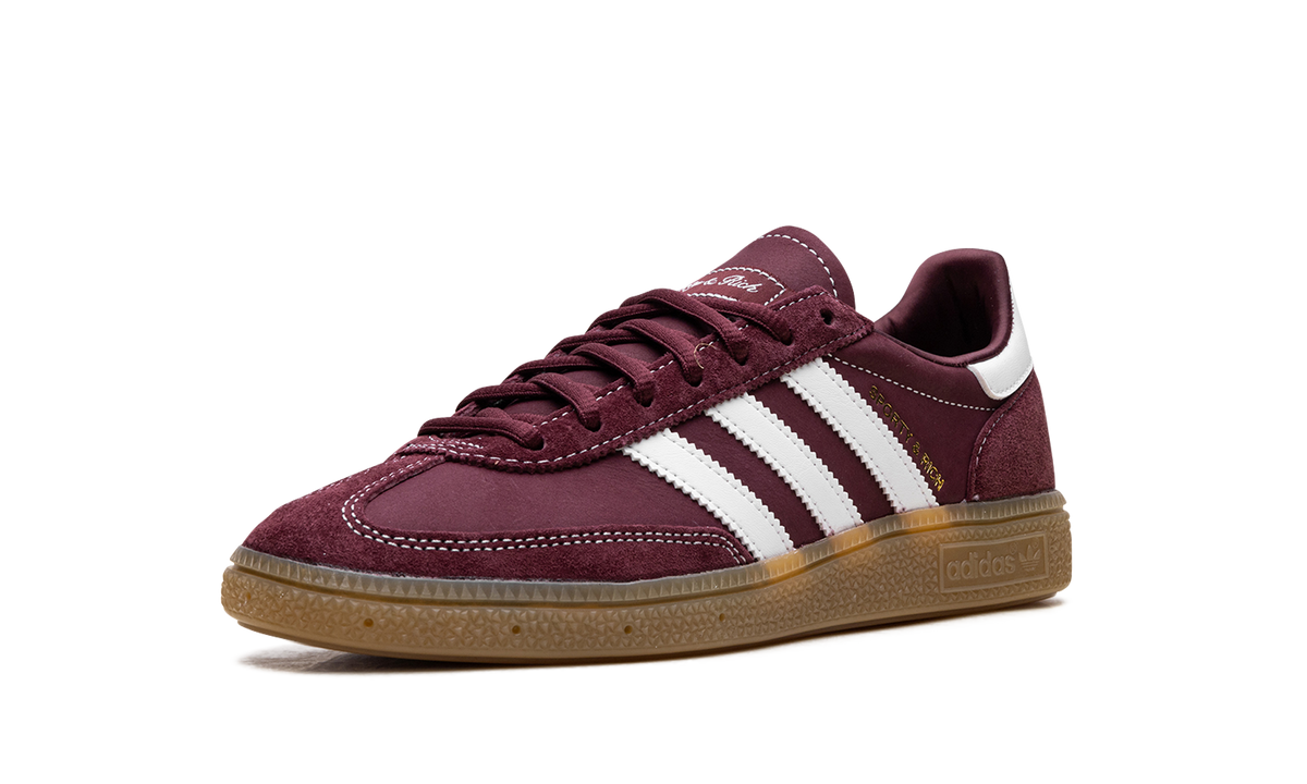 "Sporty & Rich Shadow Red" Handball Spezial JP7068 - product image from the listing.