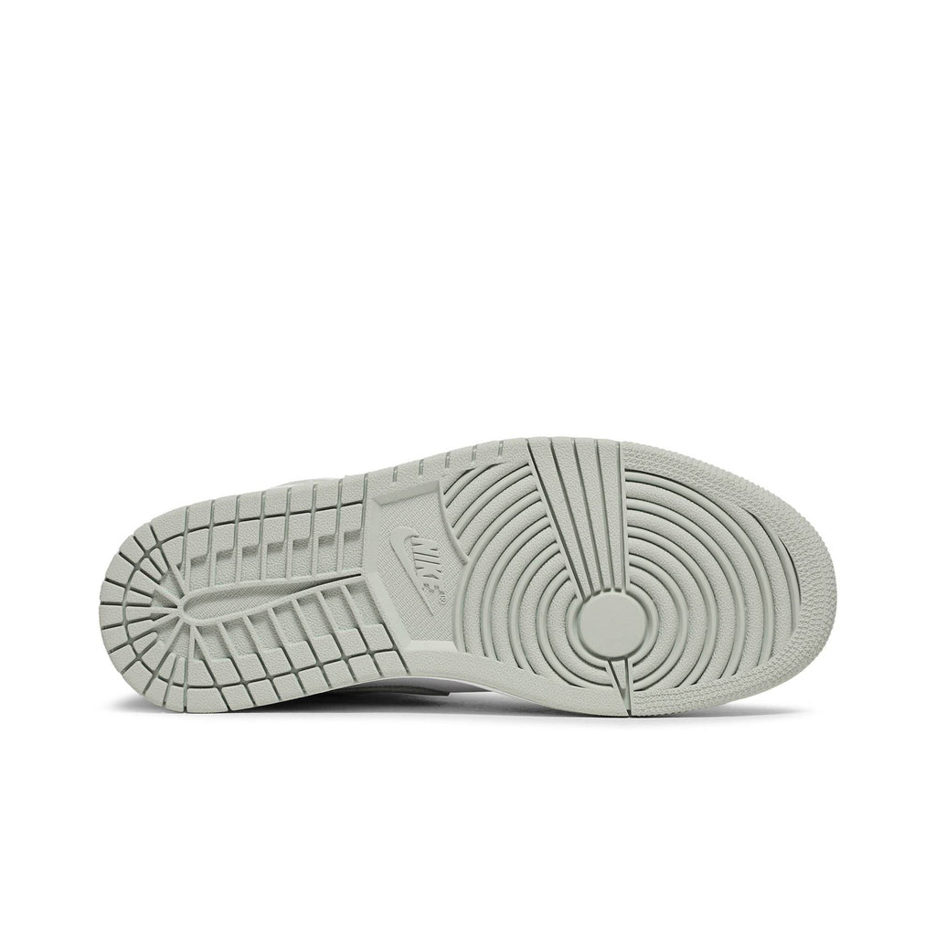 Air Jordan 1 Retro High OG 'Seafoam' CD0461-002 for Women - product image from the listing.